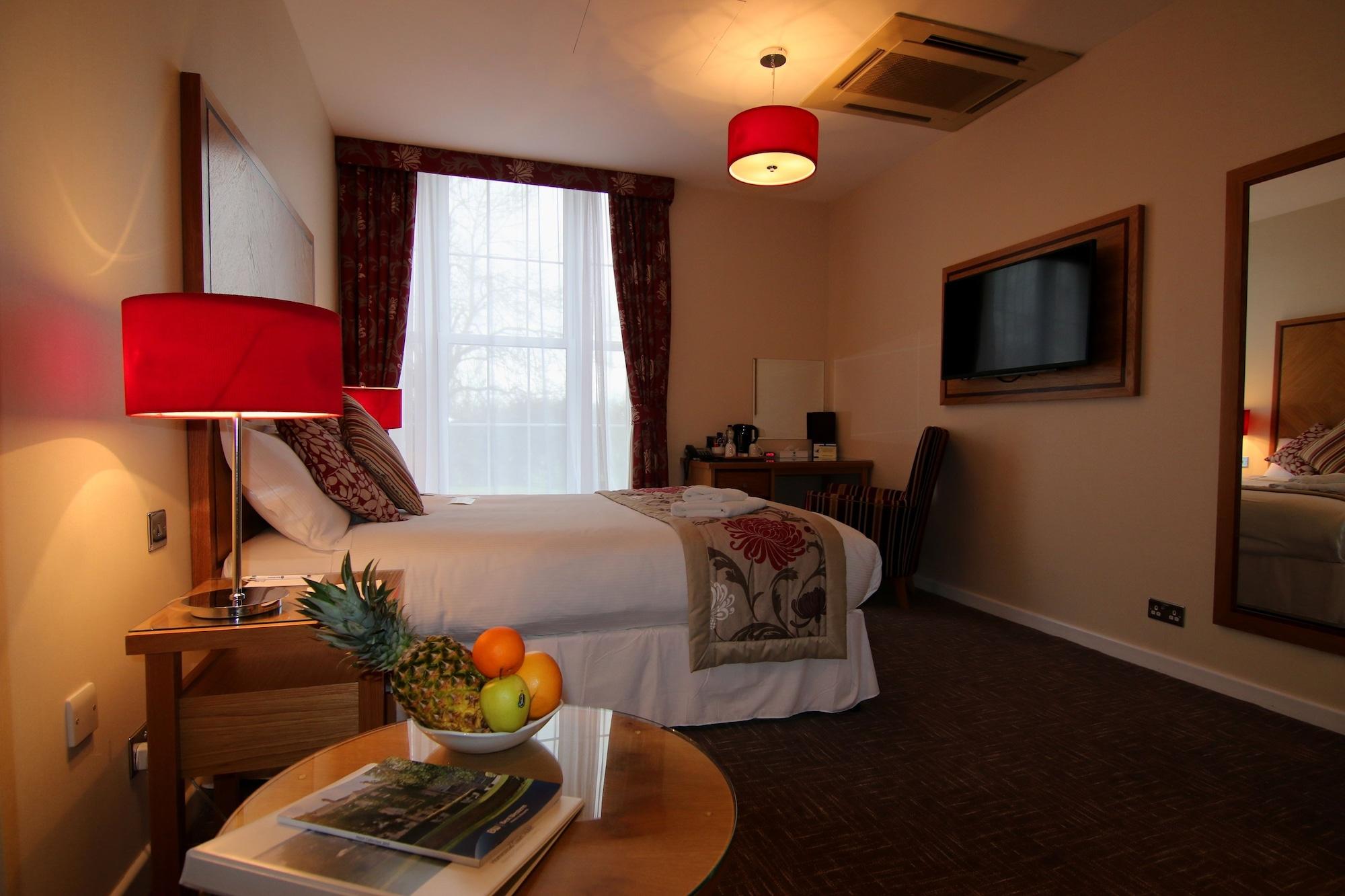 Best Western Homestead Court Hotel Вэлвин Гарден Сити Экстерьер фото