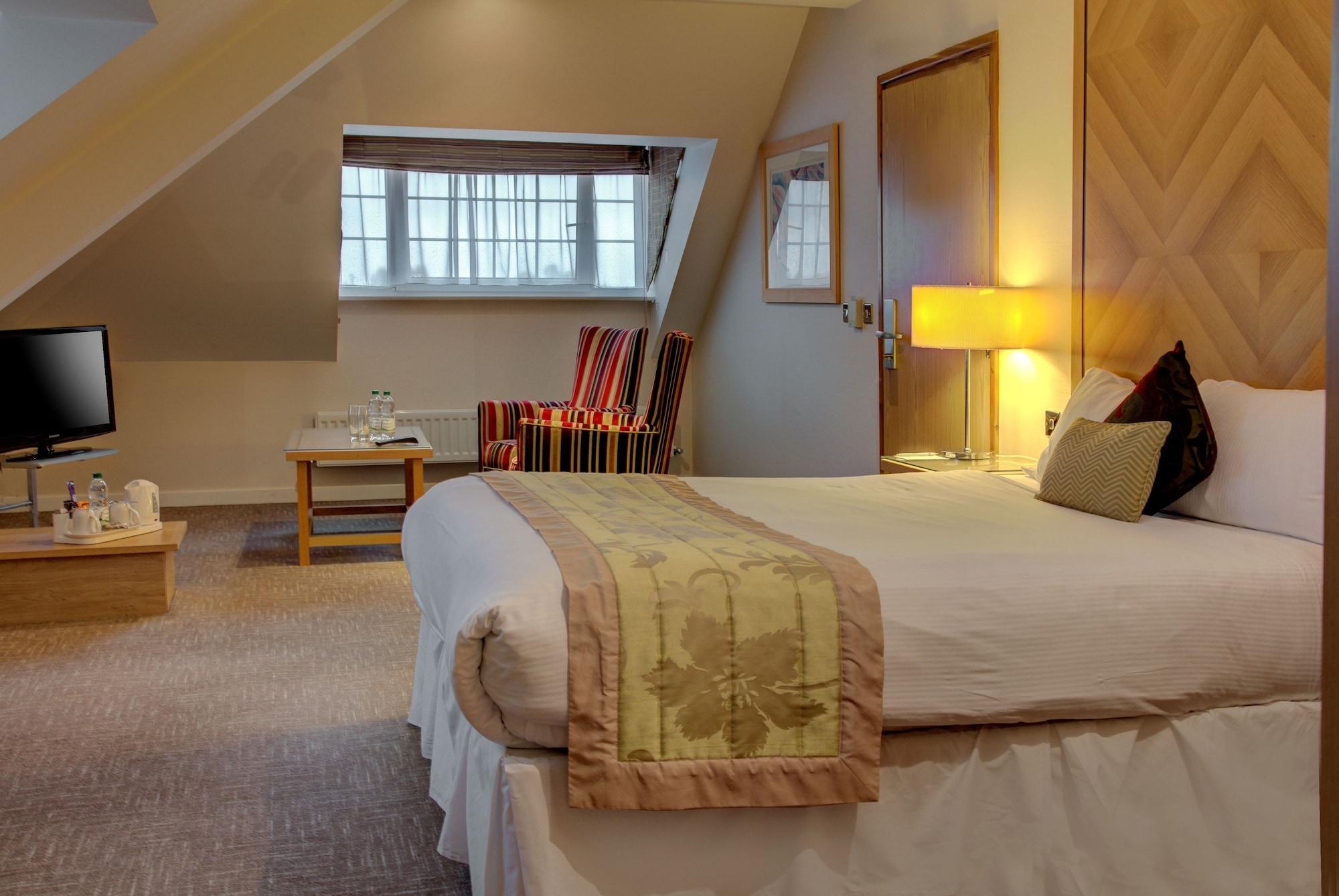 Best Western Homestead Court Hotel Вэлвин Гарден Сити Экстерьер фото