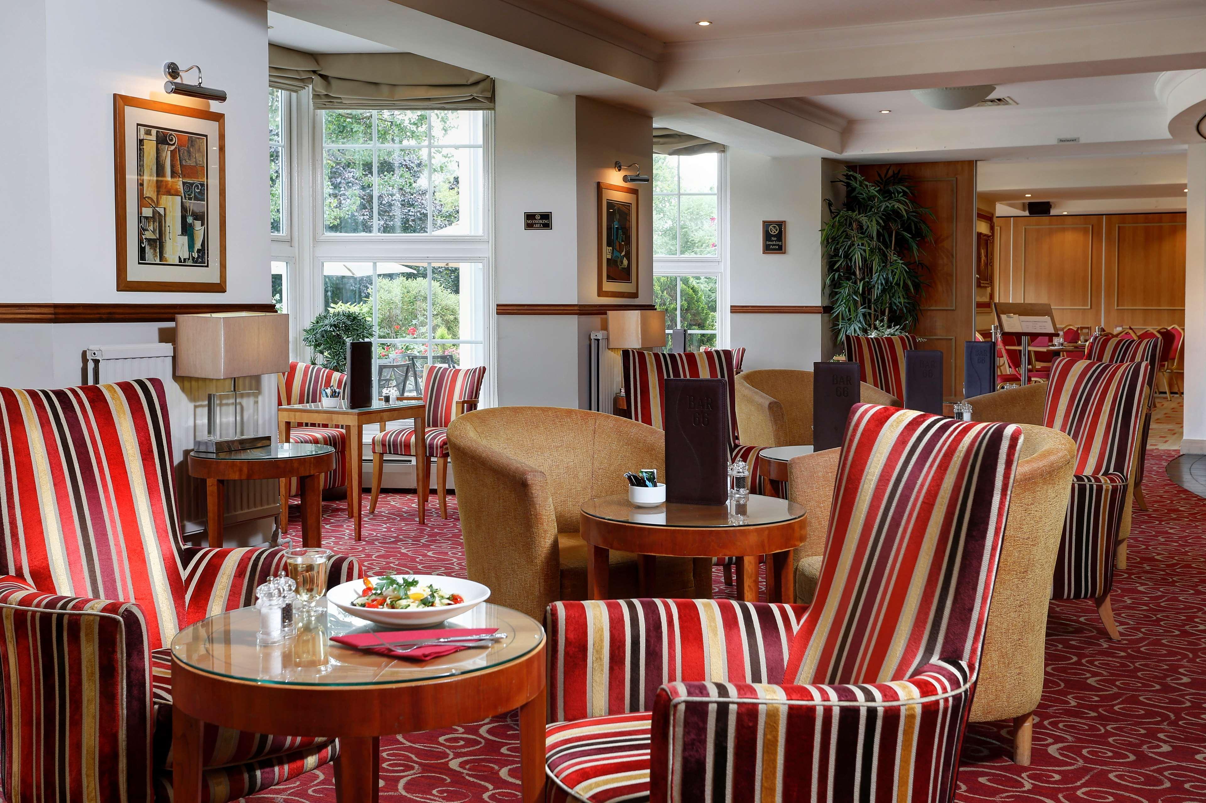 Best Western Homestead Court Hotel Вэлвин Гарден Сити Экстерьер фото