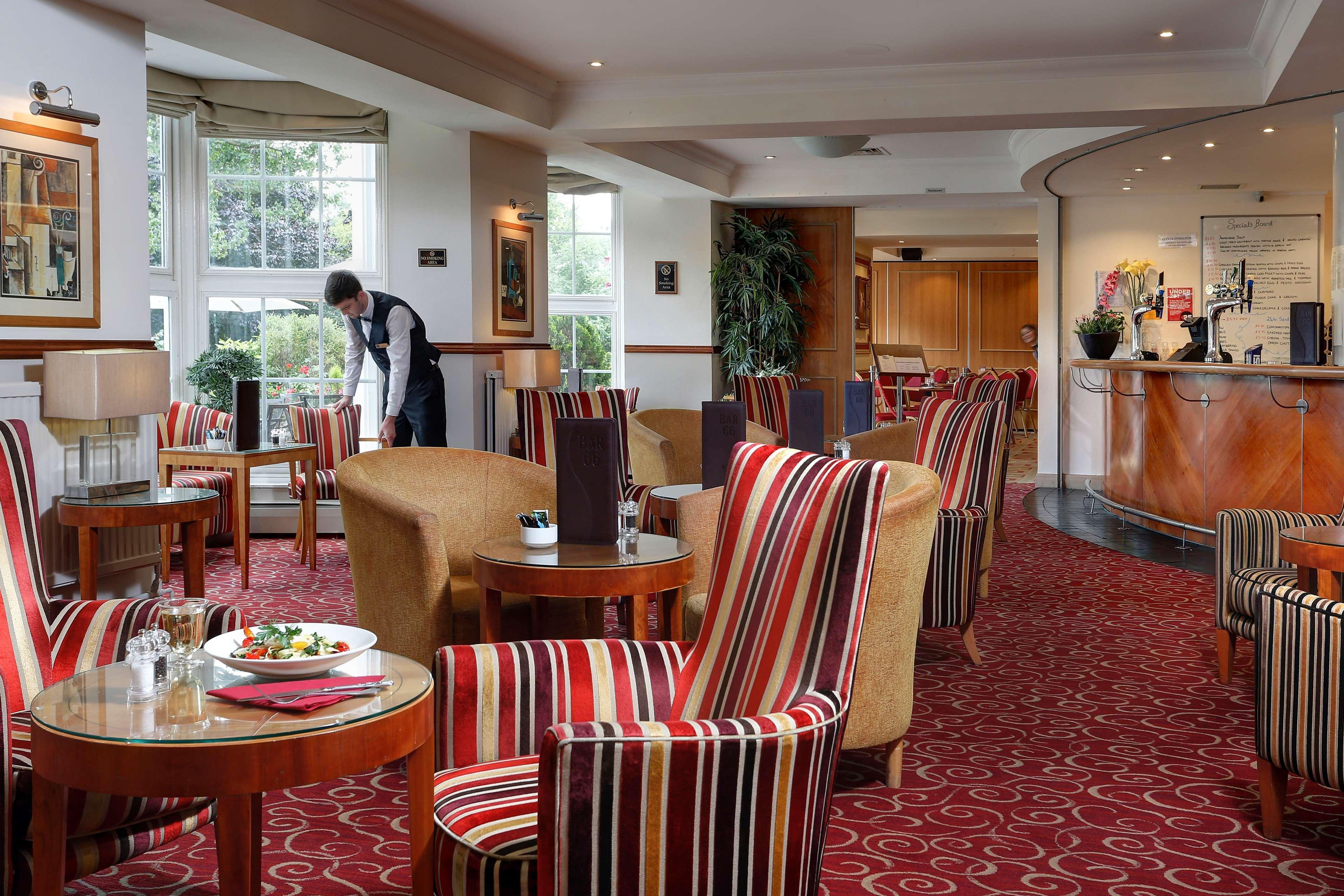 Best Western Homestead Court Hotel Вэлвин Гарден Сити Экстерьер фото