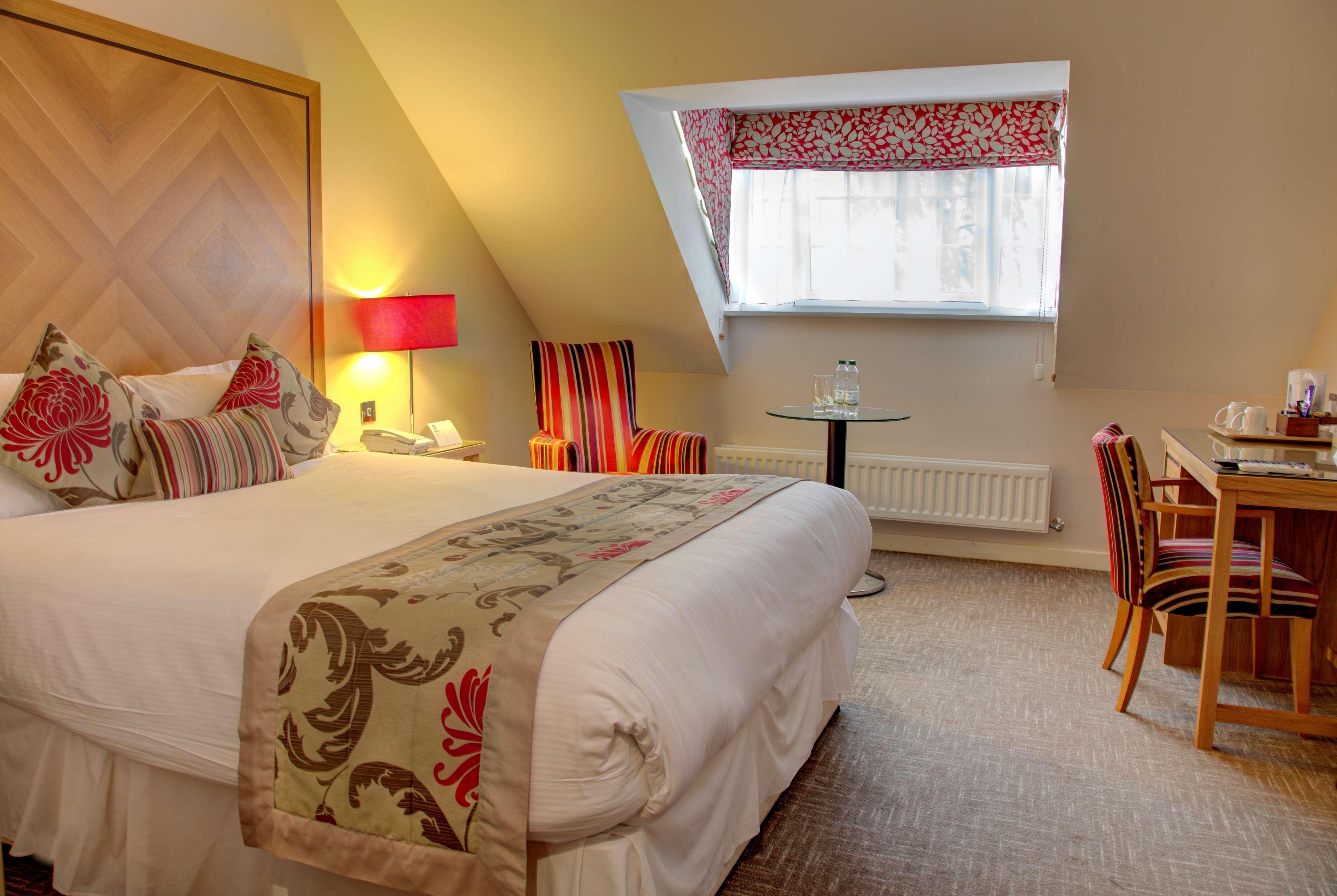 Best Western Homestead Court Hotel Вэлвин Гарден Сити Экстерьер фото